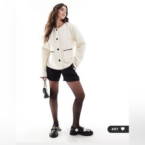 NWT contrast stich short teddy jacket in cream